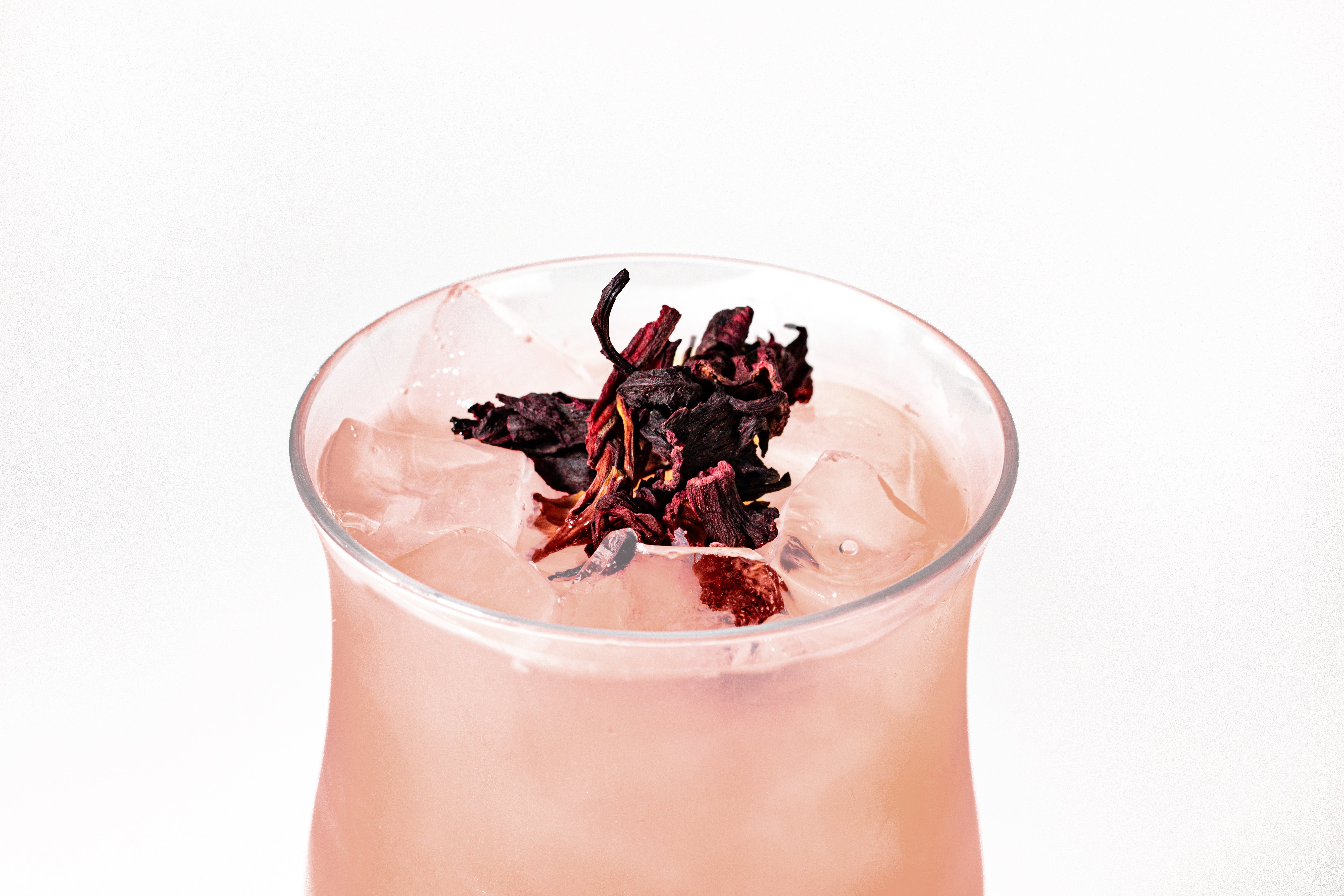 Spiced Guava Sunset: A Tropical Twist on a Classic Cocktail